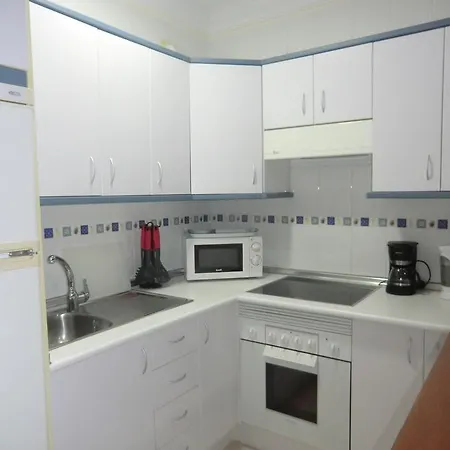 Susana Apartment *